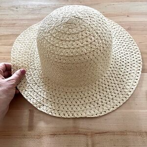 NWOT Stylish Cream Woven Sun Hat